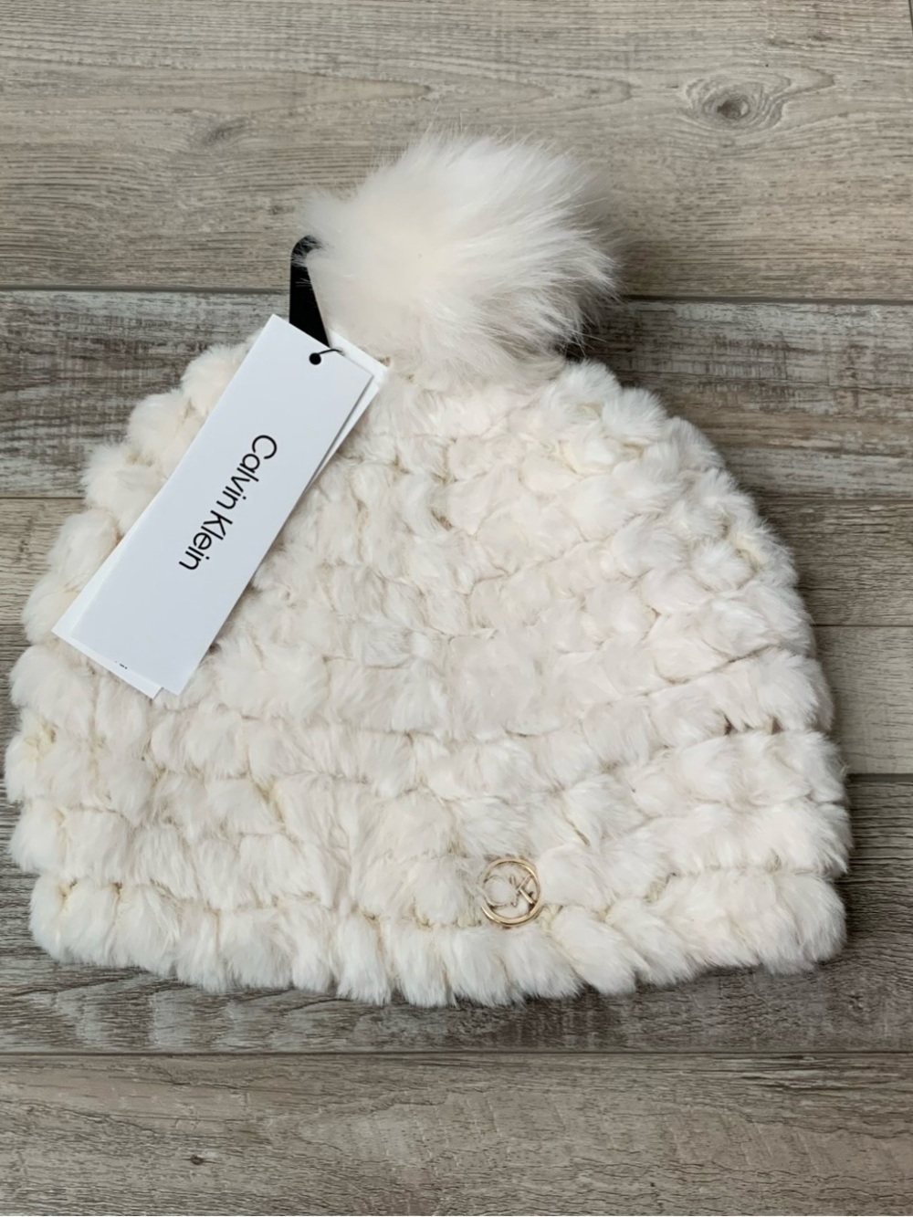 NWT Calvin Klein Women’s Faux Fur Pom Pom Beanie